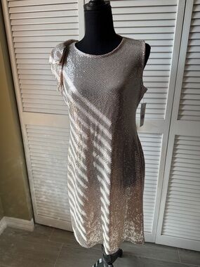 Sleeveless Silver Sequin Mini Dress with Shoulder Bow